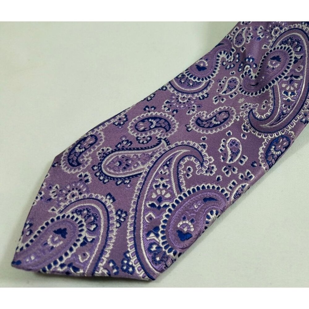 Nicole Miller Mens Necktie Pink Purple Paisley Silk Tie 58.5" long by 3.25" wide